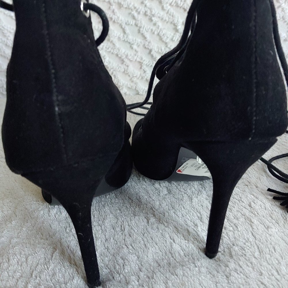 NWT QUPID Lace-Up Faux Suede w/ Tassled Long LegWrap Laces - Picture 5 of 7